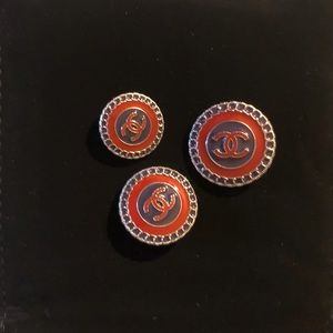 CHANEL authentic buttons